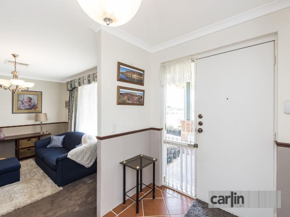 37 Orleans Drive, PORT KENNEDY, Port Kennedy - Thumbnail 2