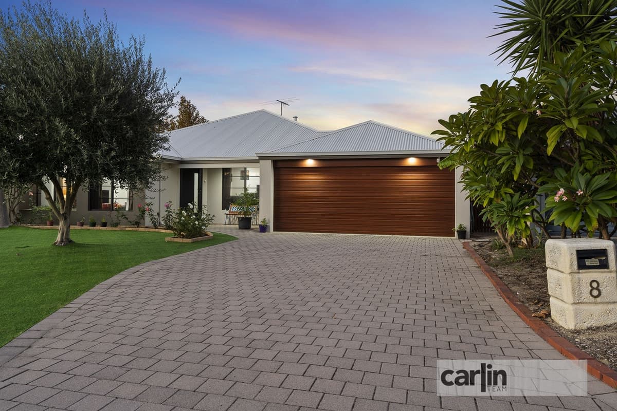 8 Versailles Parkway, AUBIN GROVE, Aubin Grove - Image 1