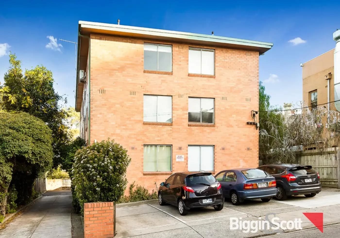 1/2 Rotherwood St, Richmond, VIC, Richmond - Thumbnail 2