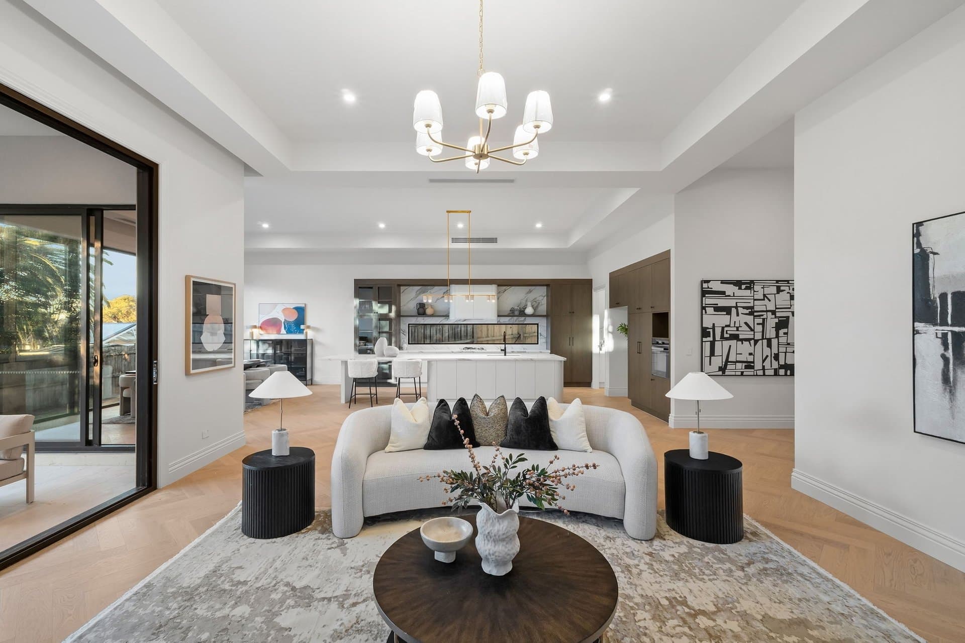 17 Eric Avenue, Templestowe Lower - Thumbnail 2