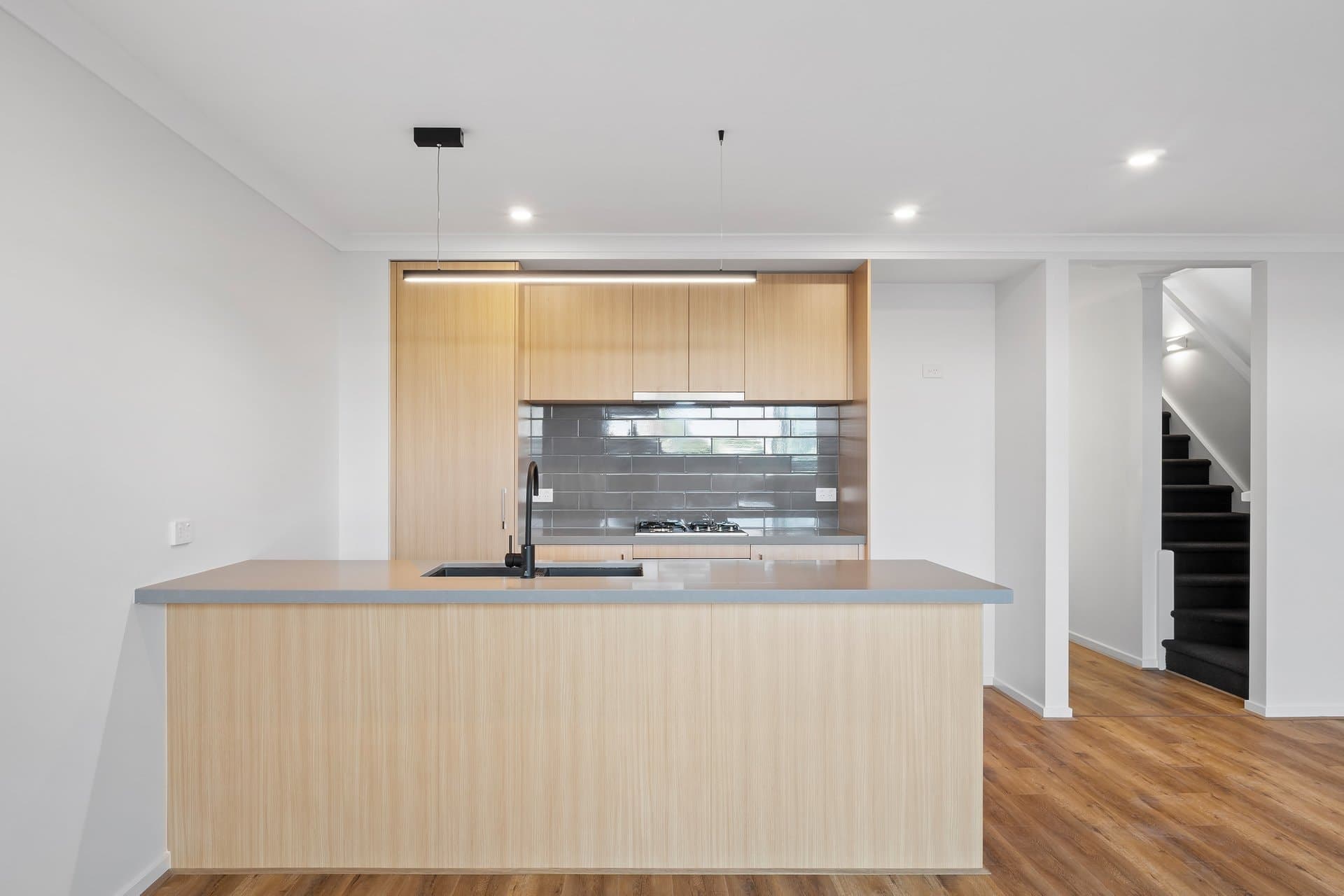 85 Thistle Place, South Morang - Thumbnail 3