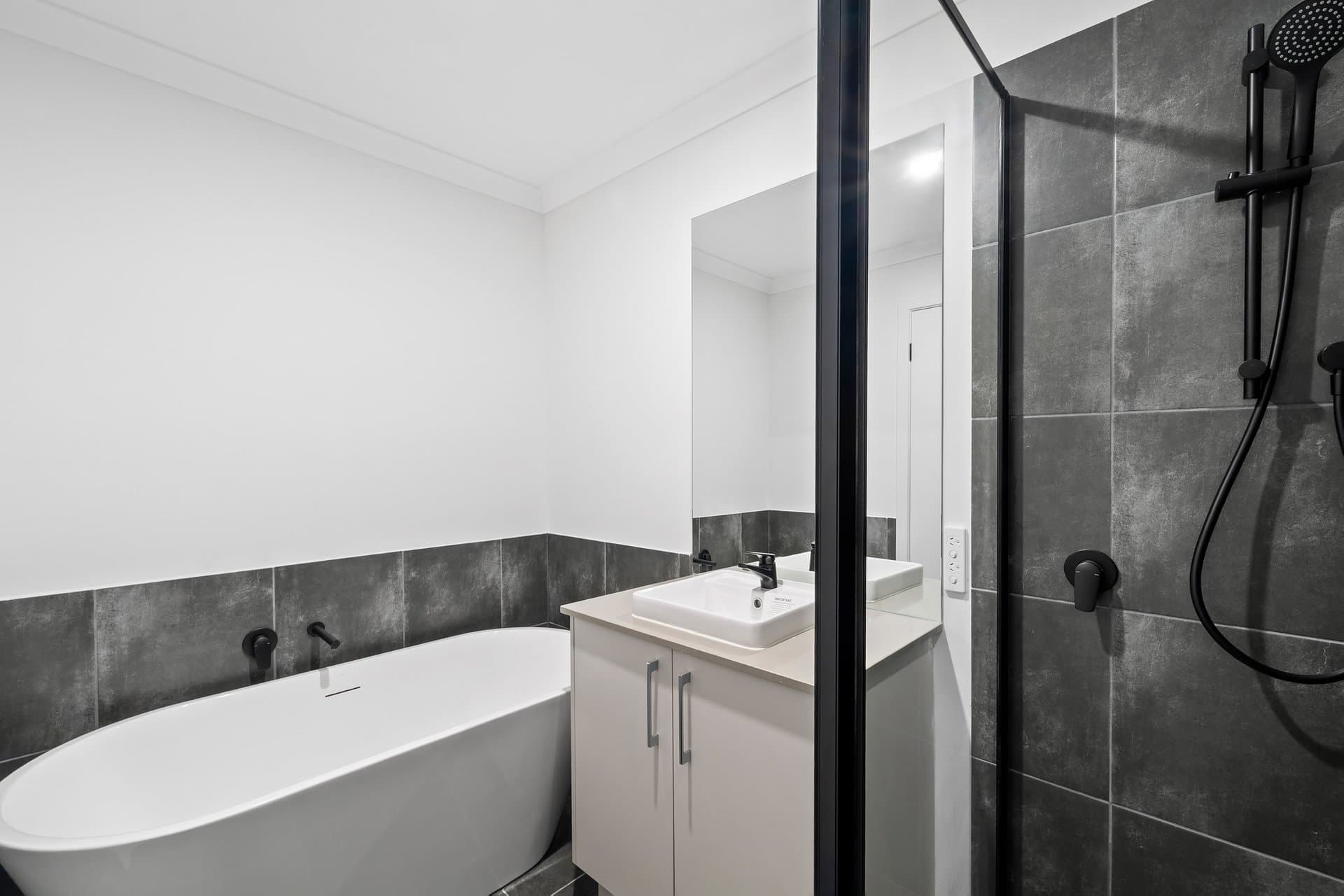 85 Thistle Place, South Morang - Thumbnail 6