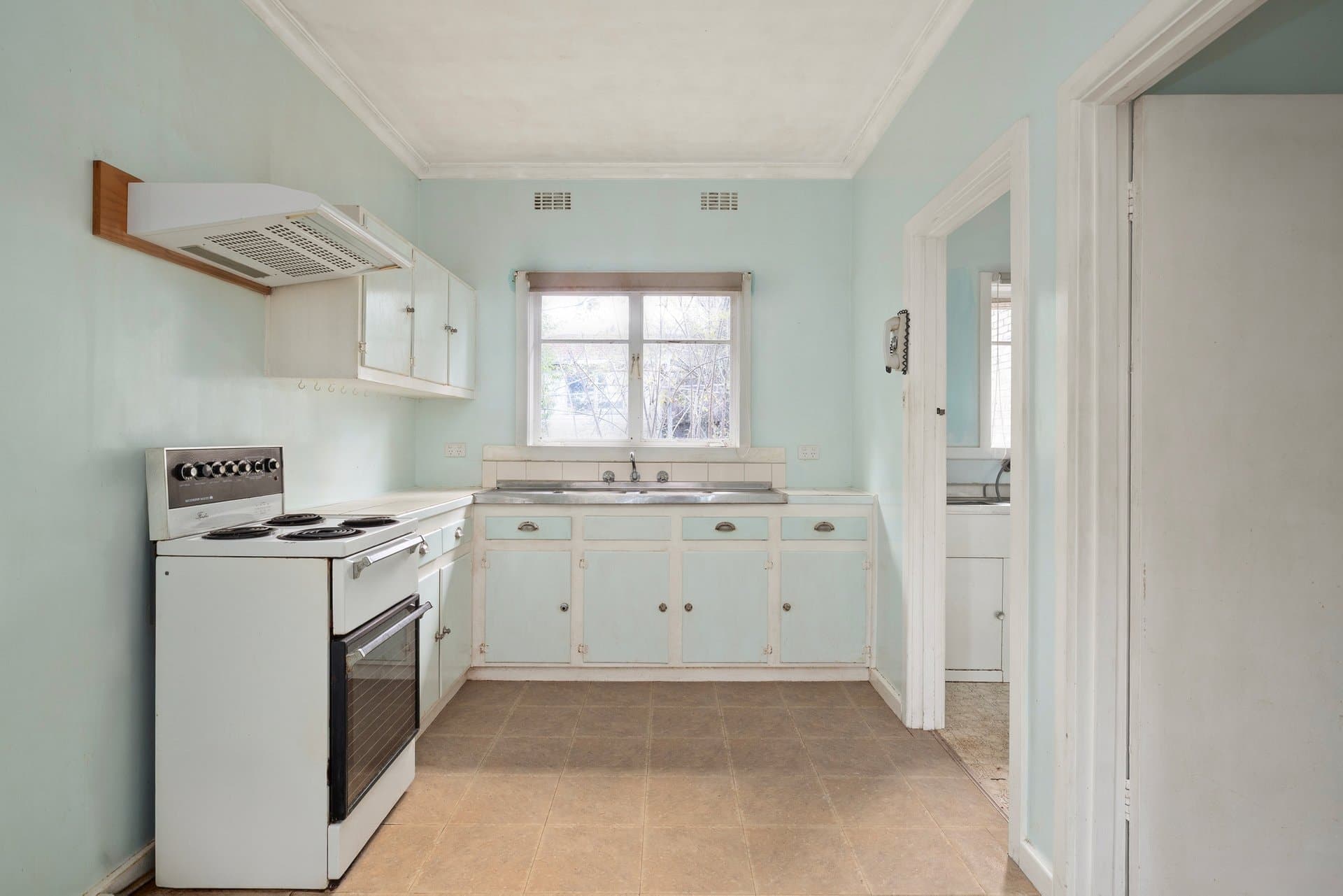 17 Ryland Avenue, Croydon - Thumbnail 2