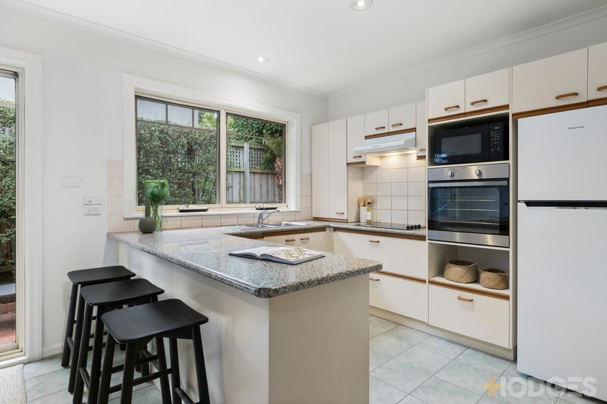 2 / 112 Reserve Road, Beaumaris, VIC, 3193, Beaumaris - Thumbnail 8