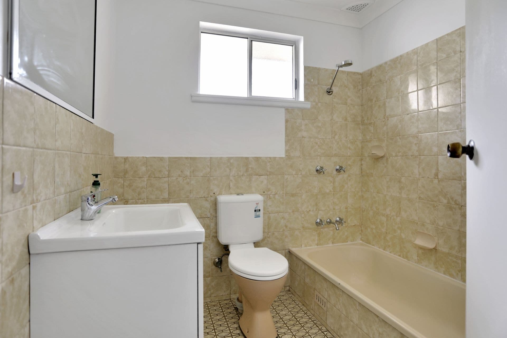 12 Boyce Avenue, Wyong NSW, Wyong - Thumbnail 4