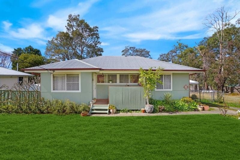 15 Owen Avenue, Wyong NSW, Wyong - Thumbnail 2