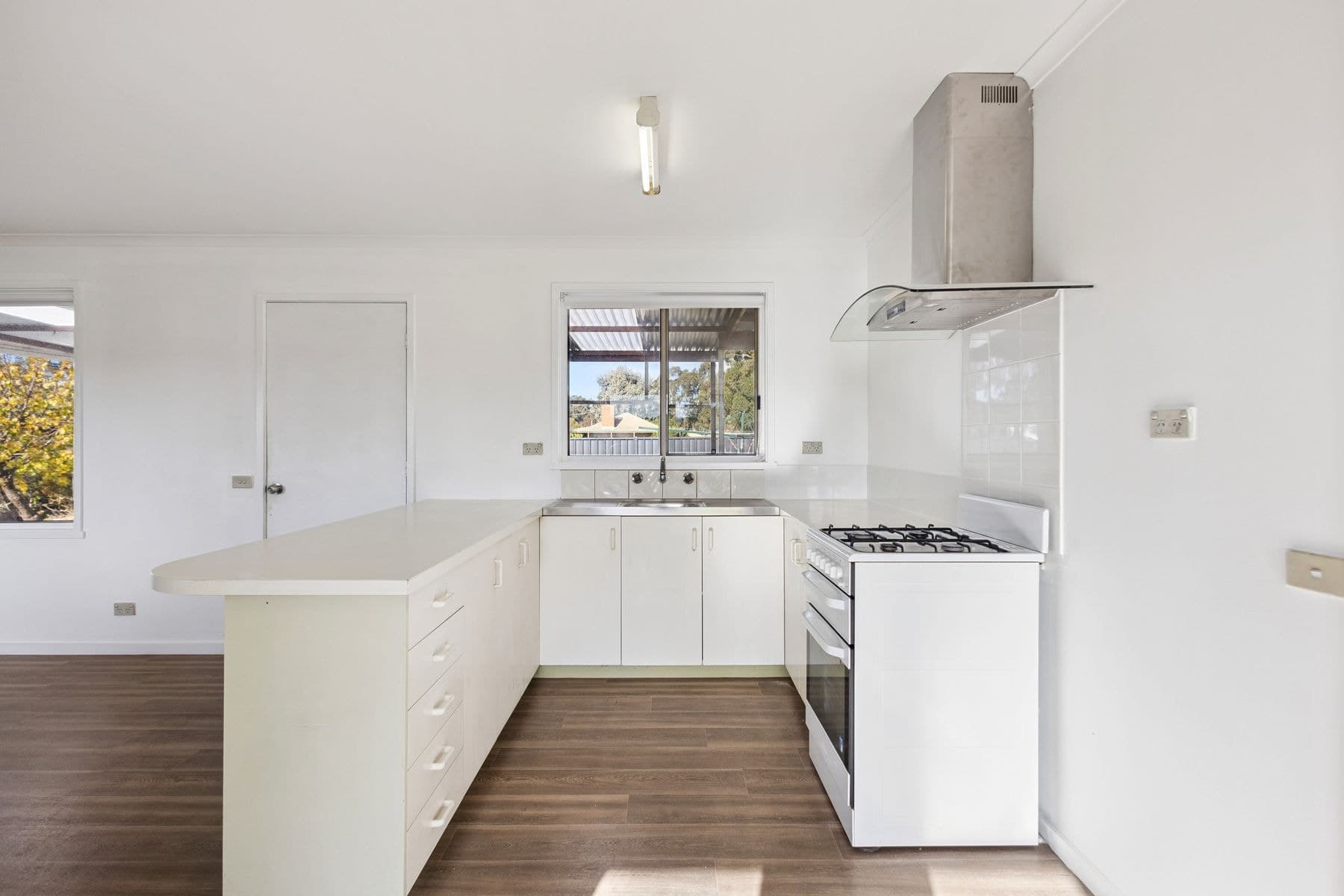 18 Greene Street, Huntly VIC 3551, Huntly - Thumbnail 2