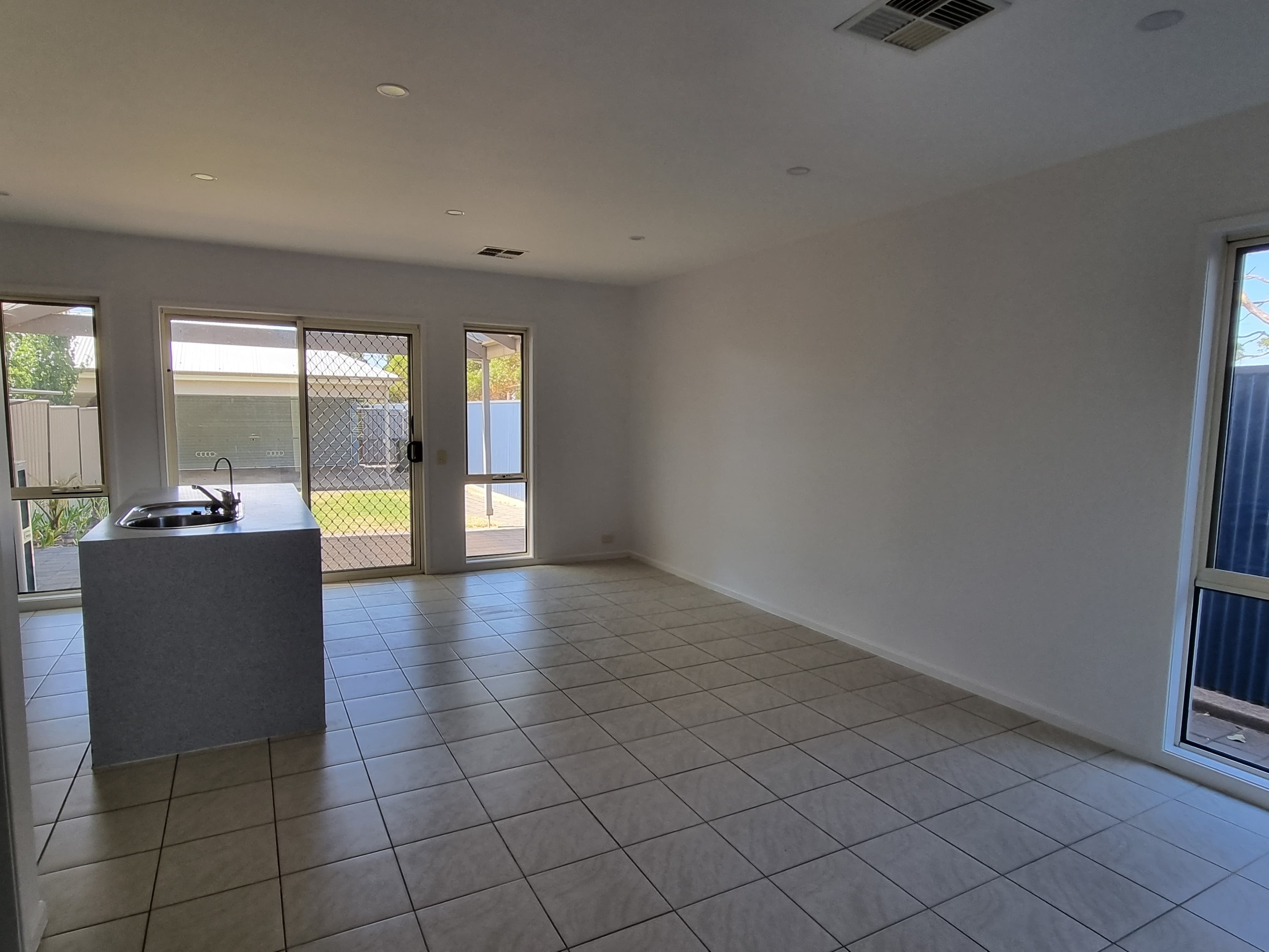 47 Swanbourne Drive NORTHGATE, Northgate - Thumbnail 5