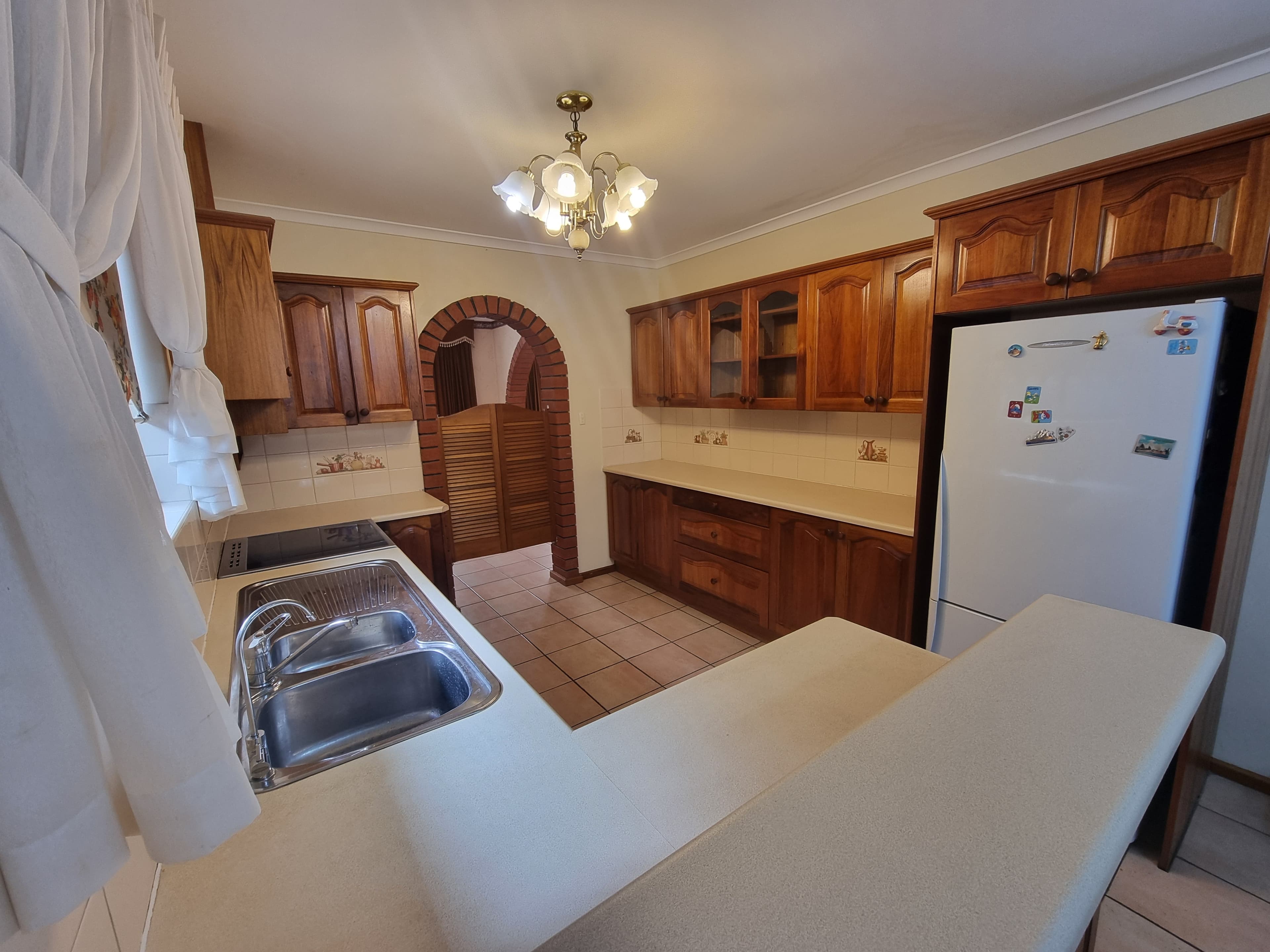 8 Valley View Drive HIGHBURY, Highbury - Thumbnail 4