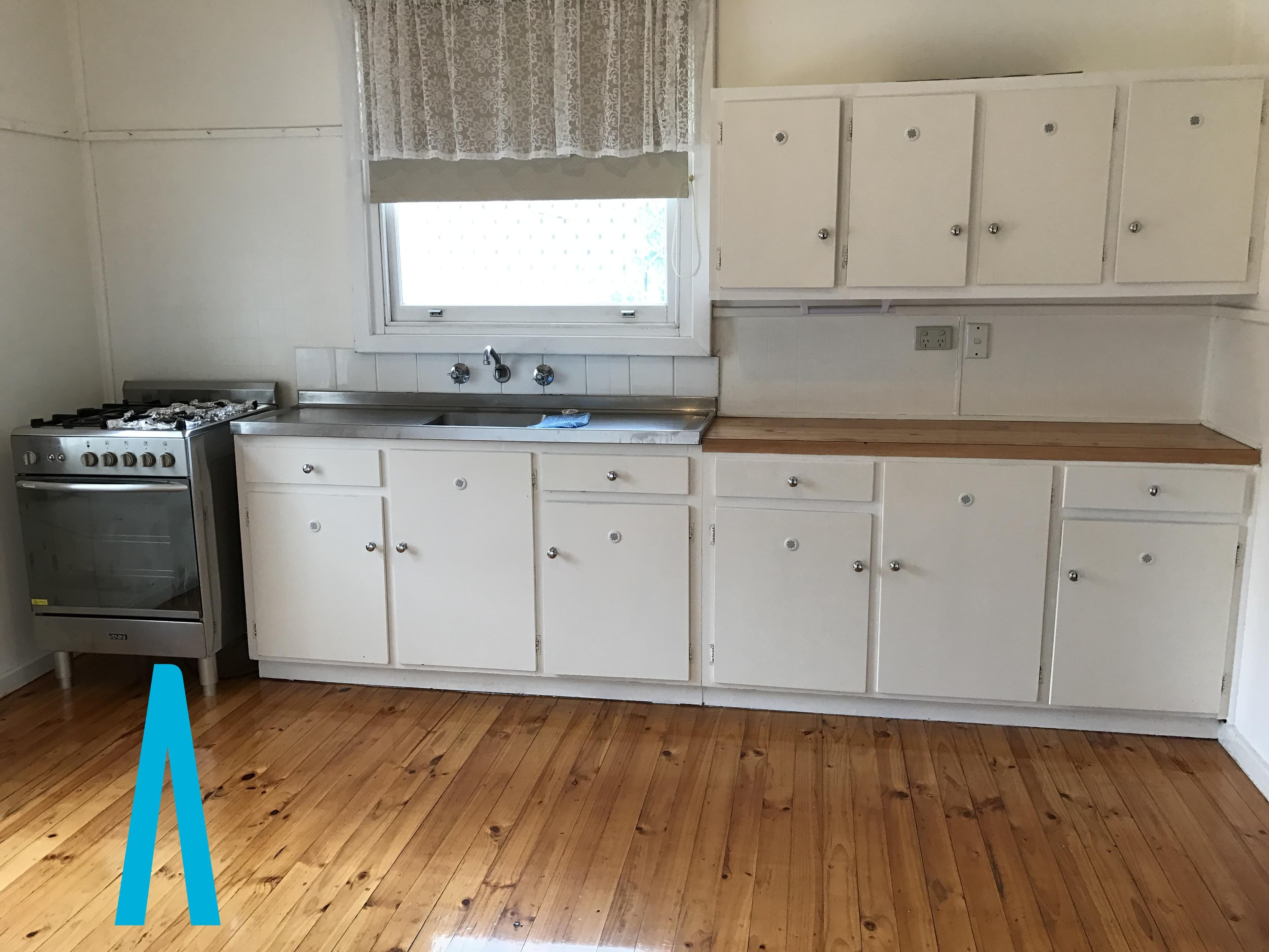 16 Fleet Ave HILLCREST, Hillcrest - Image 1