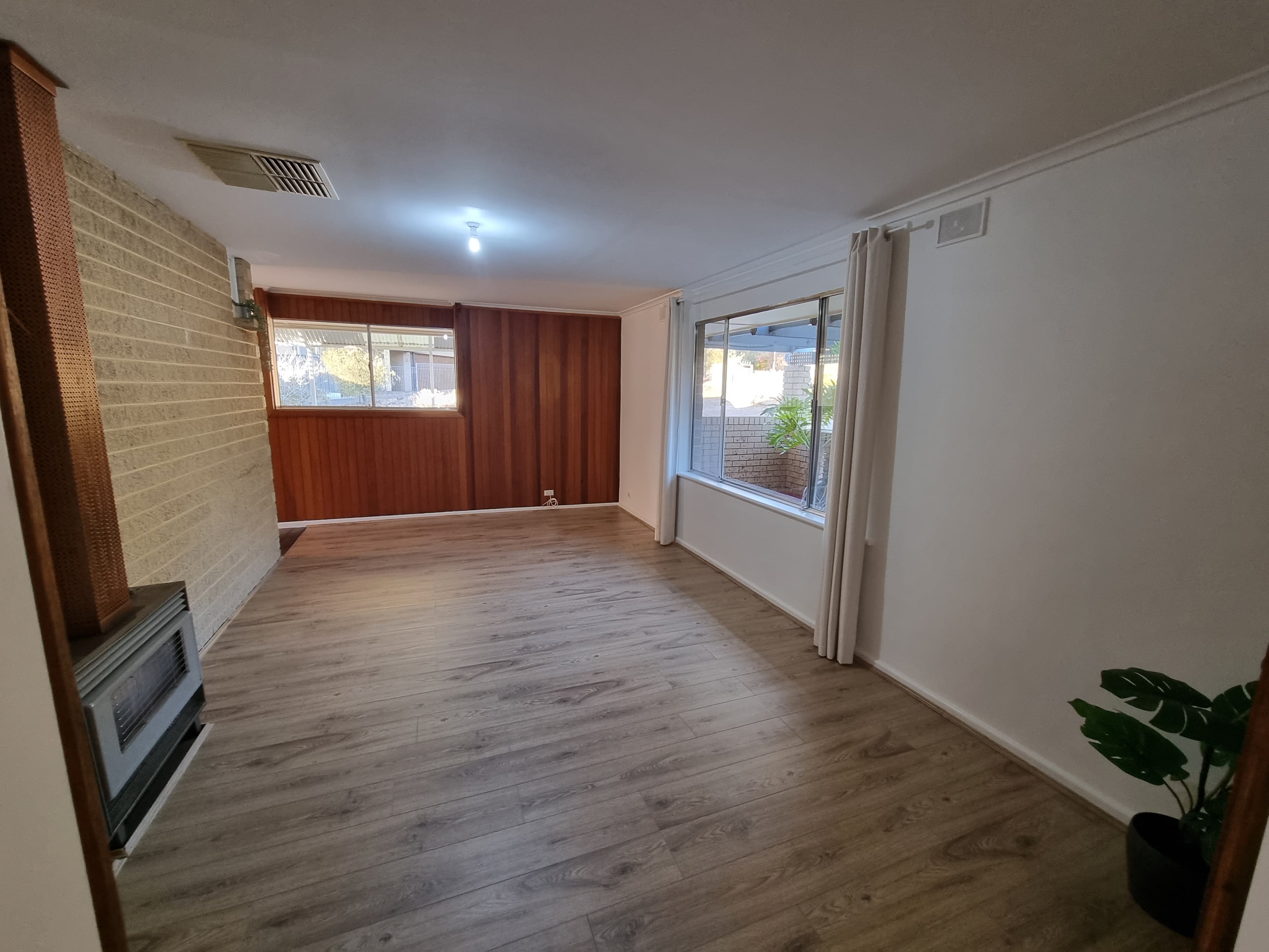 28 Allan Street VISTA, Vista - Thumbnail 2