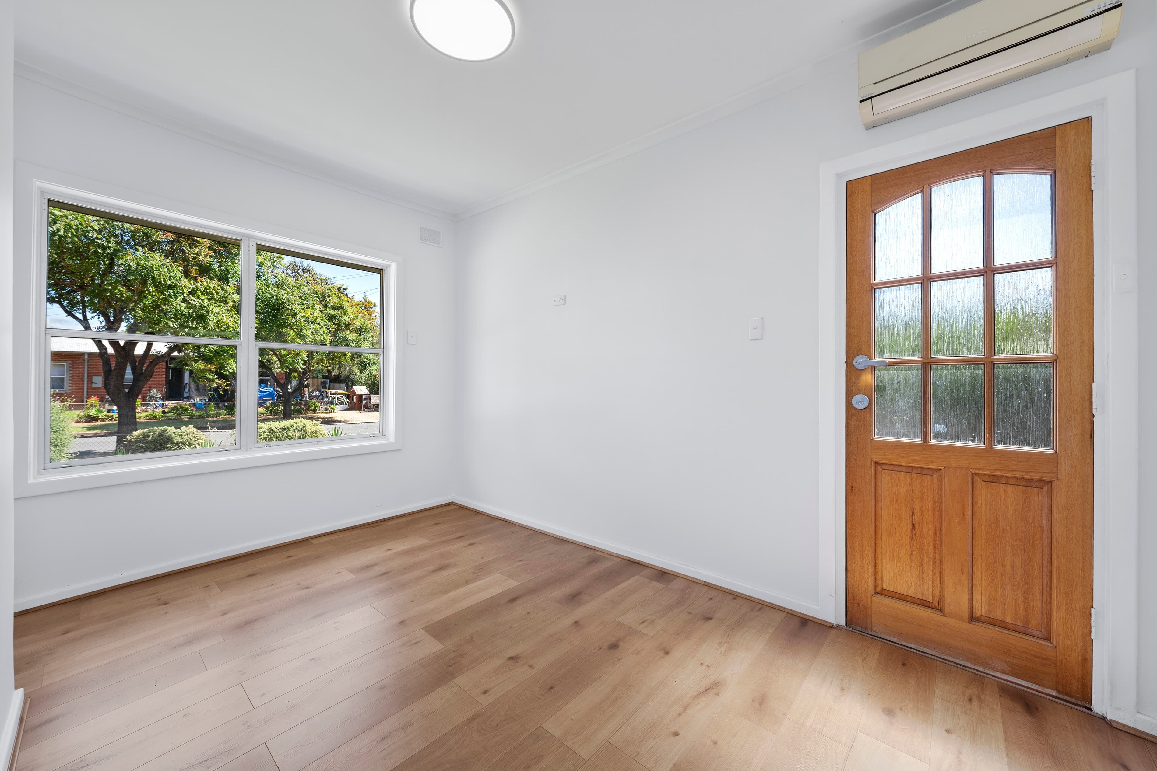 9 Forrestall Road ELIZABETH DOWNS, Elizabeth Downs - Thumbnail 2
