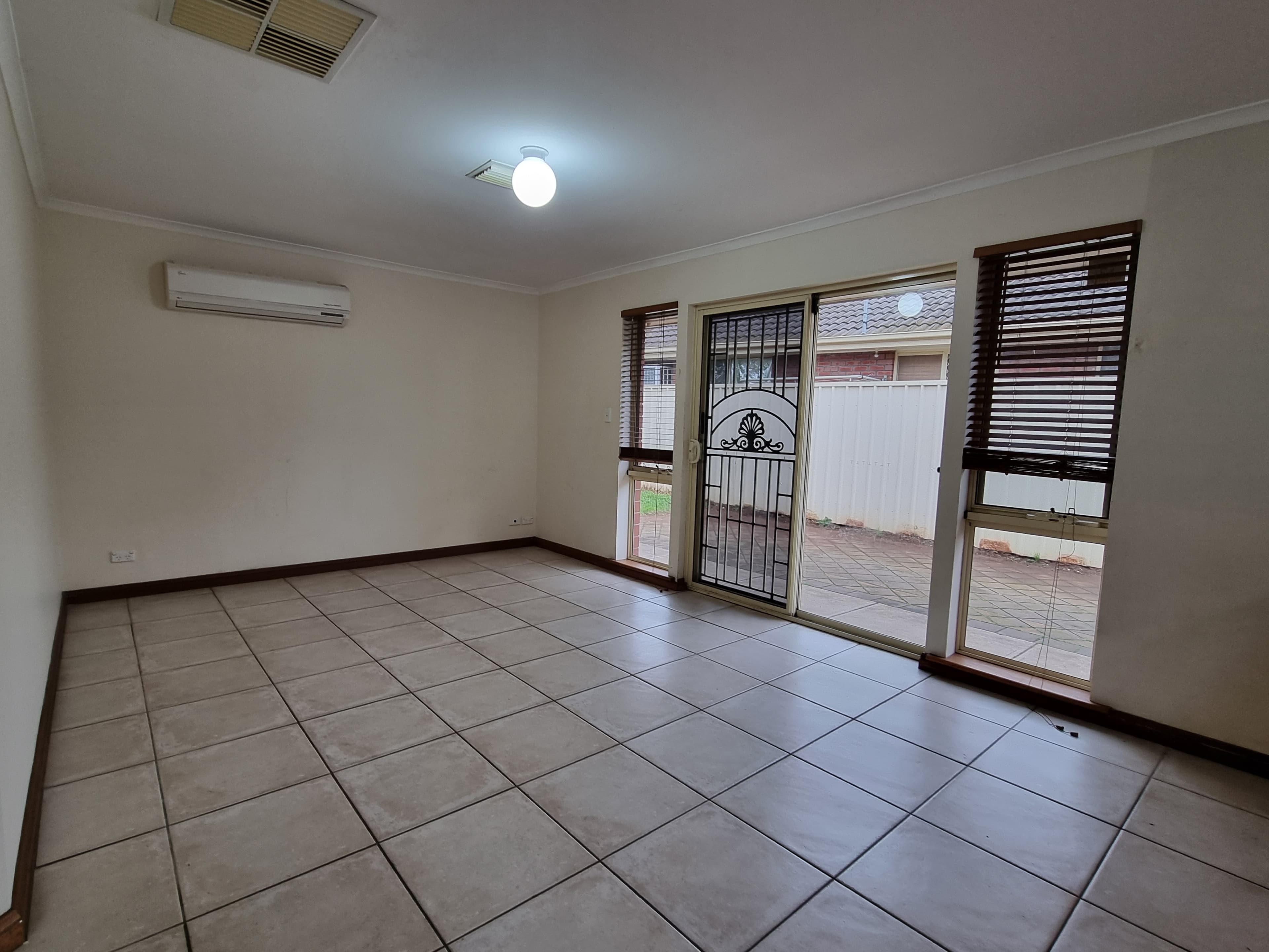 16 Browning Street CLEARVIEW, Clearview - Thumbnail 7