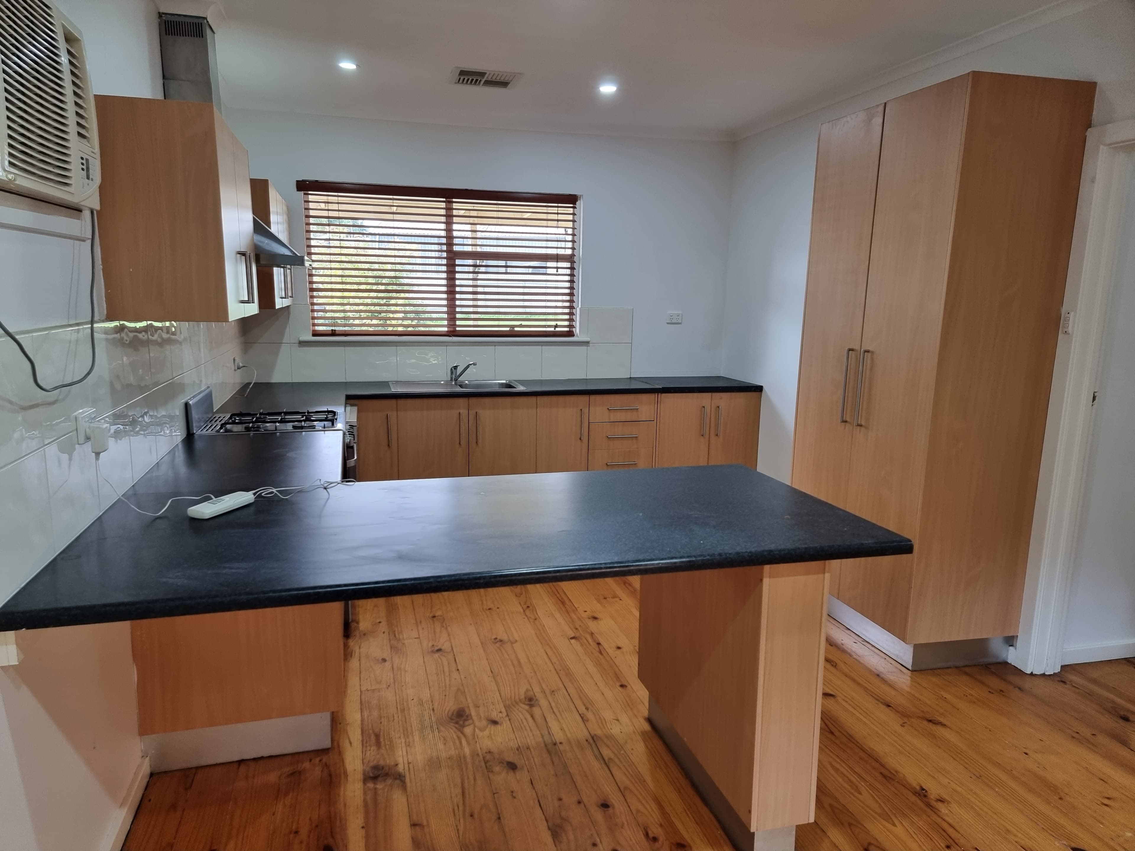 11 Carolan Crescent VALLEY VIEW, Valley View - Thumbnail 8