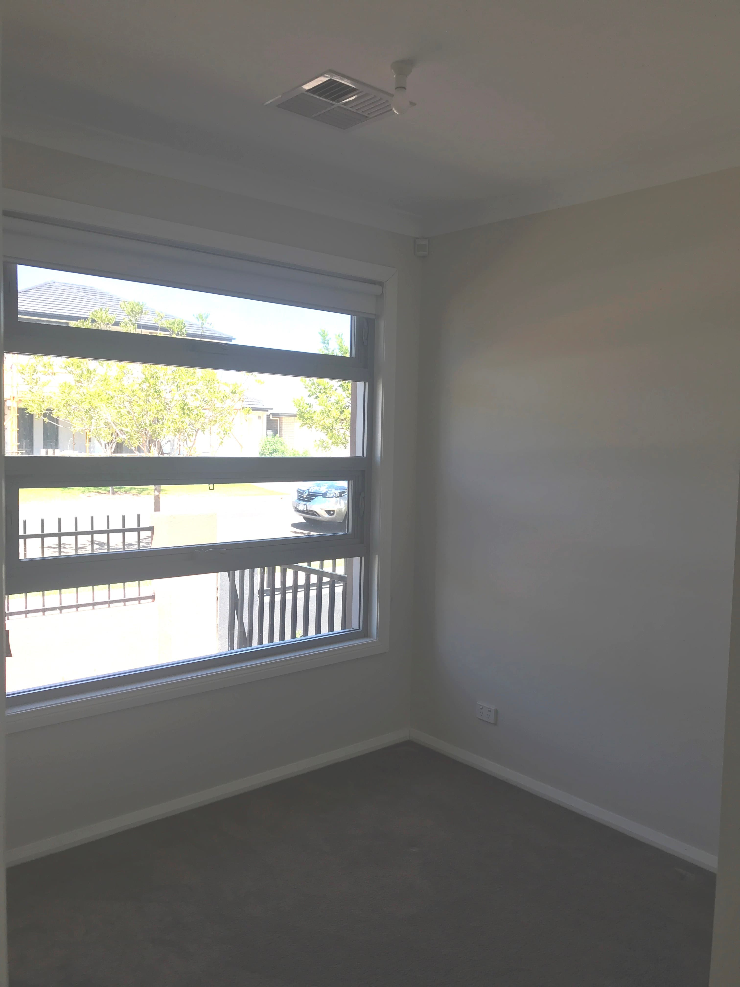 22 North Parkway LIGHTSVIEW, Lightsview - Thumbnail 3