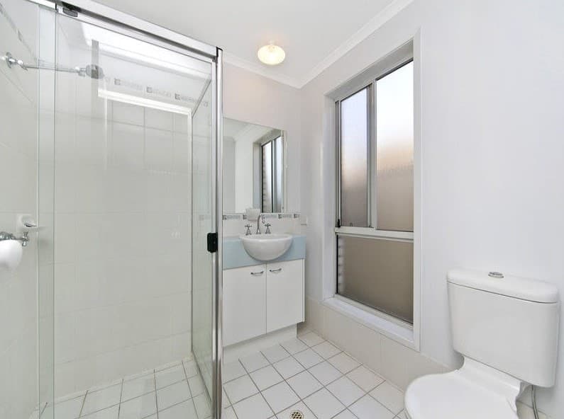 12 Brookfield Avenue BURTON, Burton - Thumbnail 8