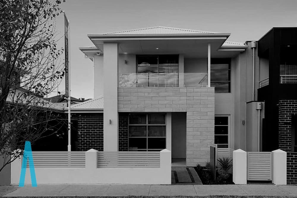 17 The Strand LIGHTSVIEW, Lightsview - Image 1