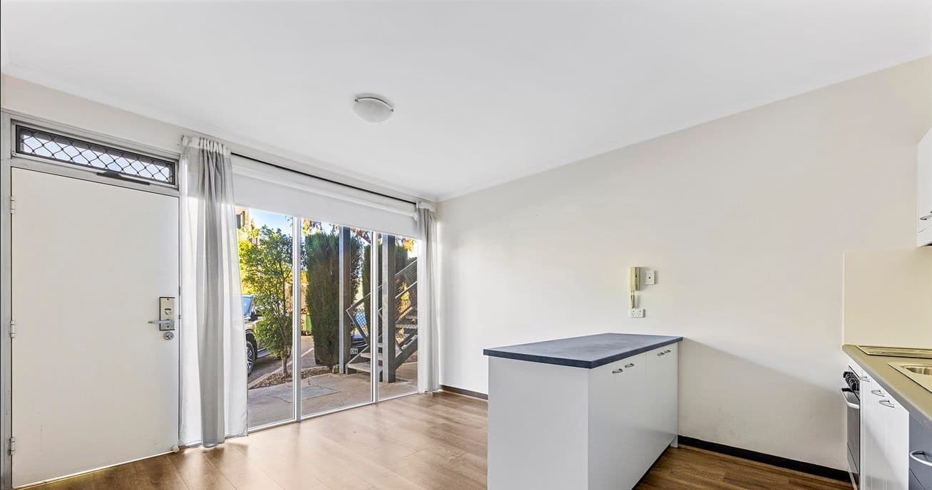 5/13 Yates Street MAWSON LAKES, Mawson Lakes - Thumbnail 2