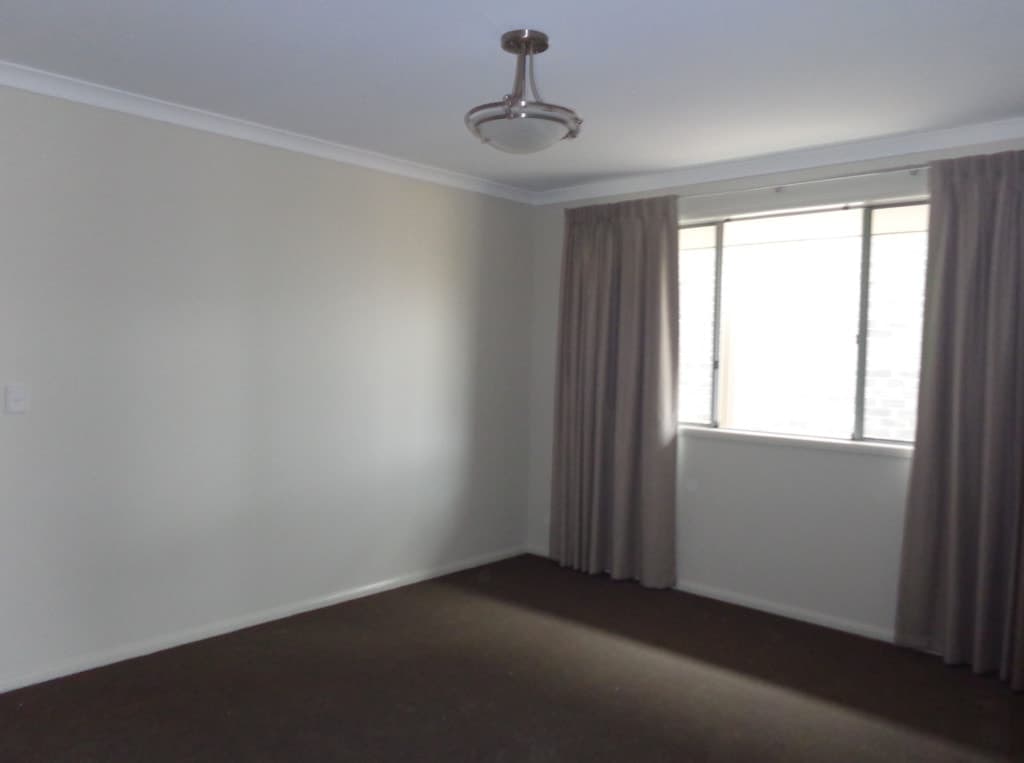 9 Cedarwood Grove BLAIR ATHOL, Blair Athol - Thumbnail 3