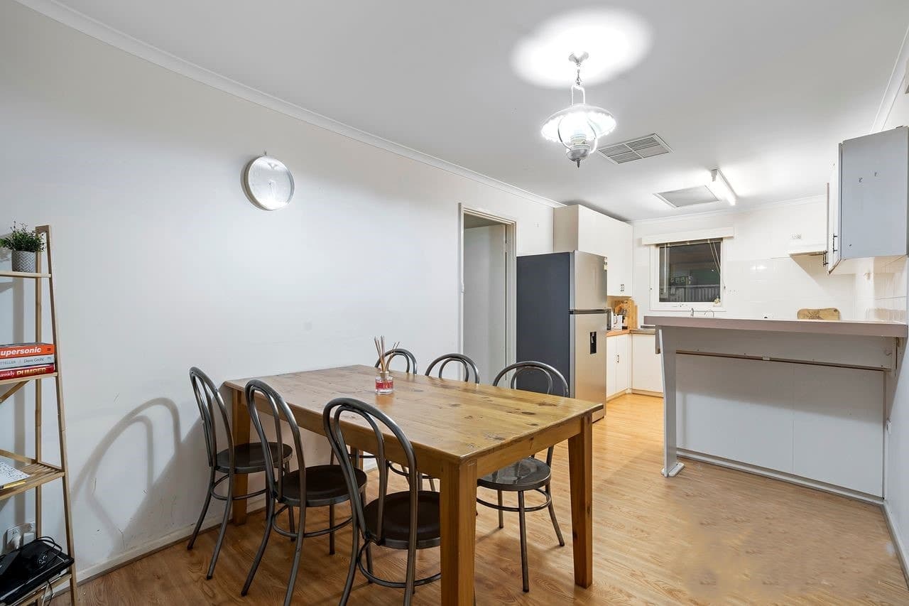 21 Heathersett Drive SALISBURY PARK, Salisbury Park - Thumbnail 5