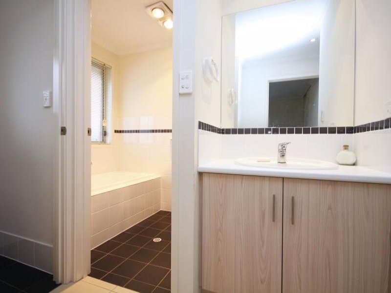 1 Moreton Street HILLCREST, Hillcrest - Thumbnail 8