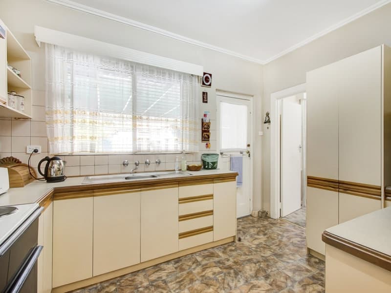 8 Wirra Wirra Ave ENFIELD, Enfield - Thumbnail 2