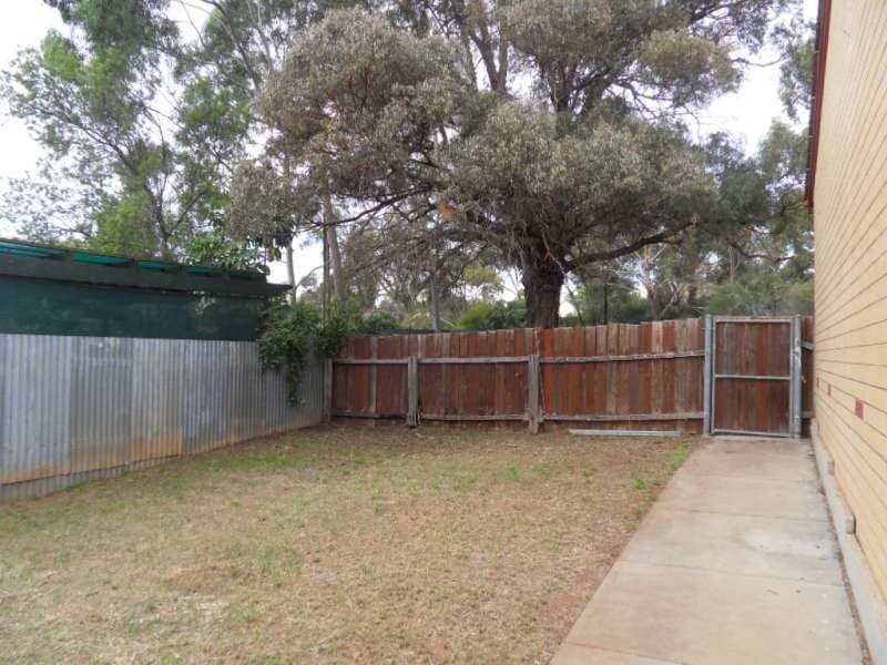 11 Stirling Street NORTHFIELD, Northfield - Thumbnail 7