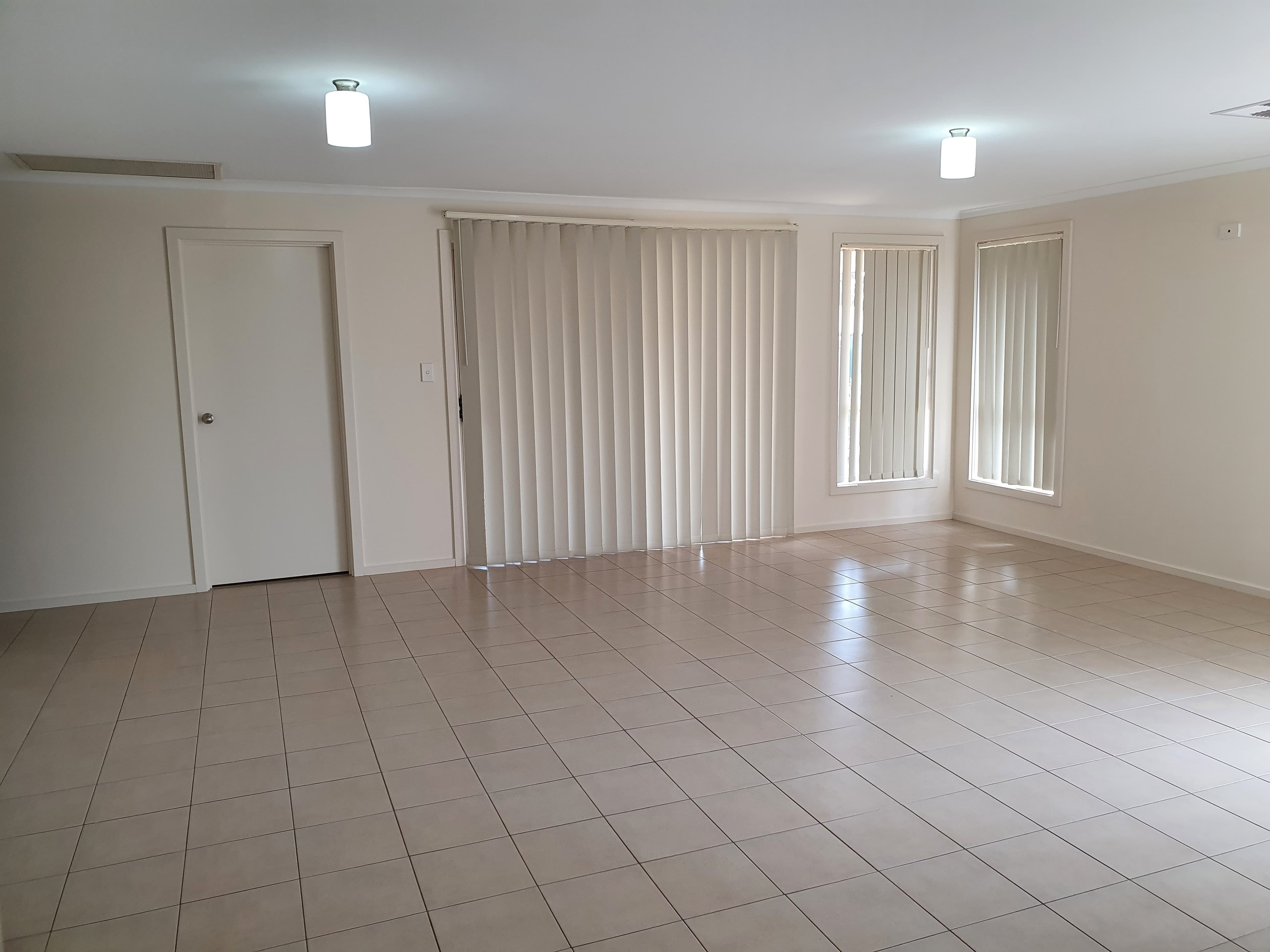 9 Cronin Avenue BLAKEVIEW, Blakeview - Thumbnail 7