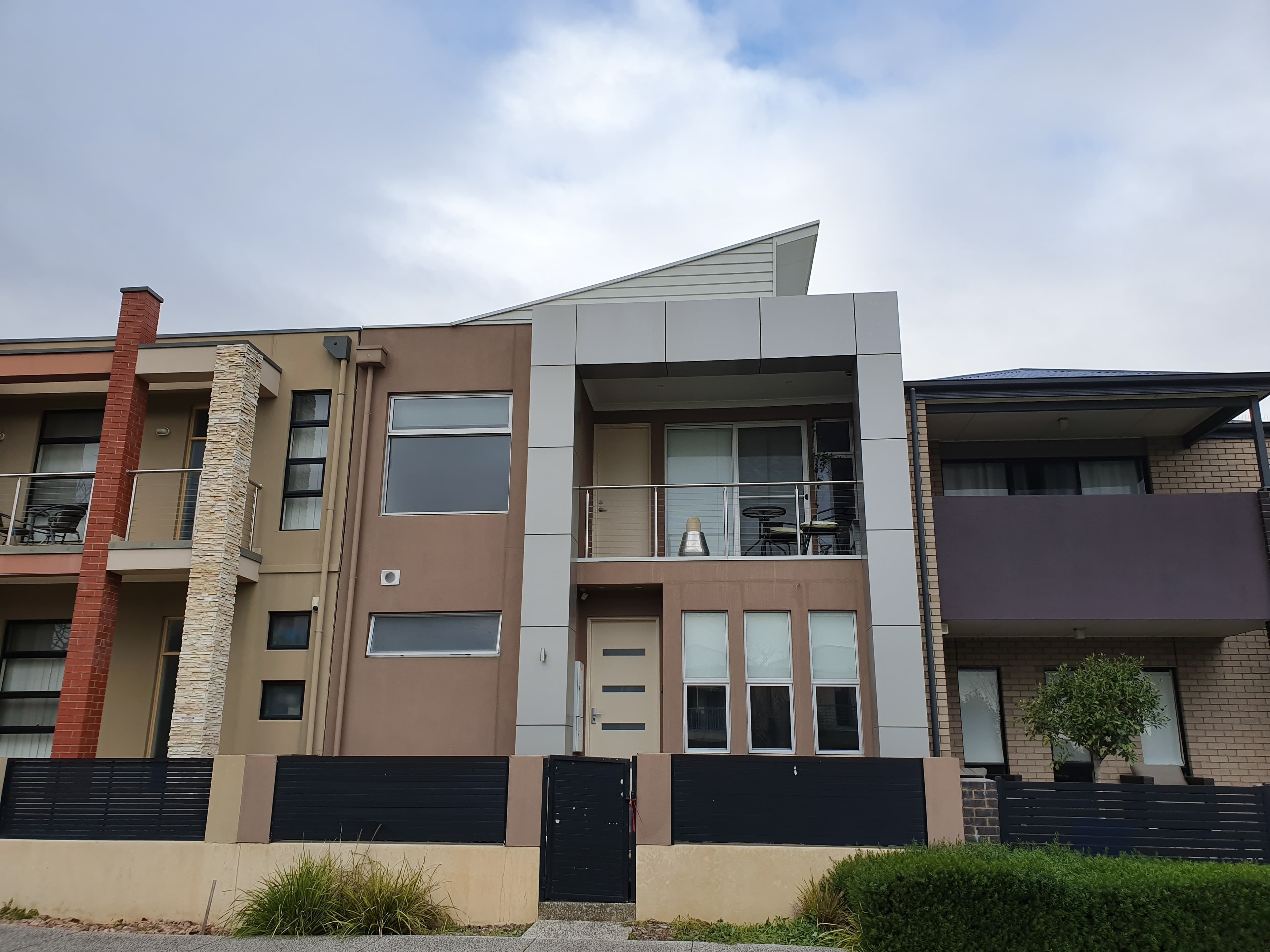 22 Neale Lane NORTHGATE, Northgate - Thumbnail 2