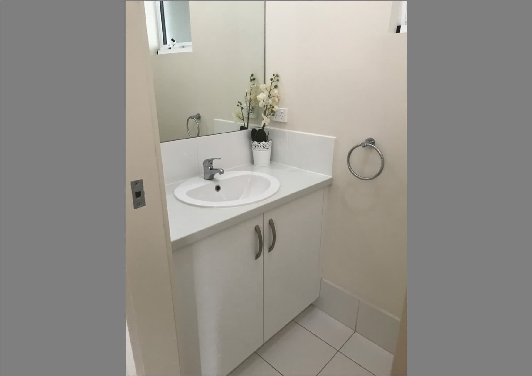 153 East Parkway LIGHTSVIEW, Lightsview - Thumbnail 8
