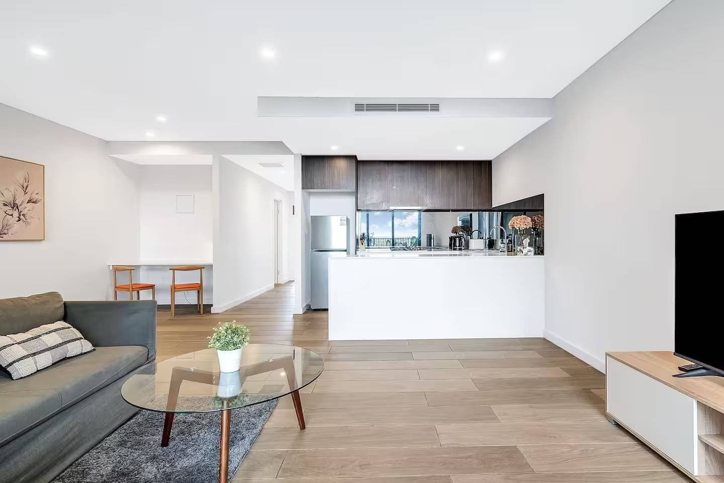 240/548-568,  Canterbury Rd, Campsie - Thumbnail 3
