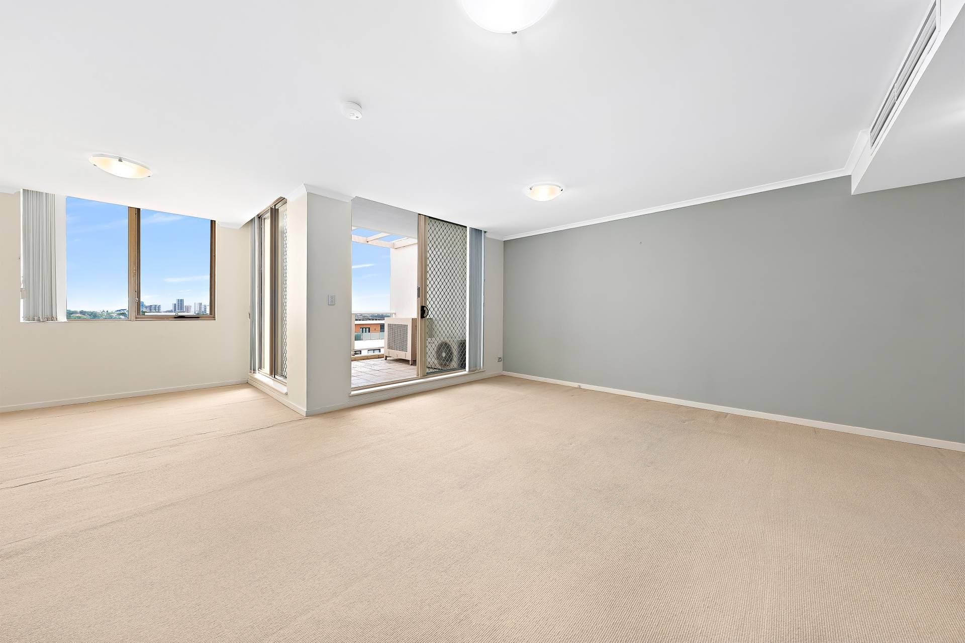 Unit 802, 17-20 The Esplanade, Ashfield - Image 1