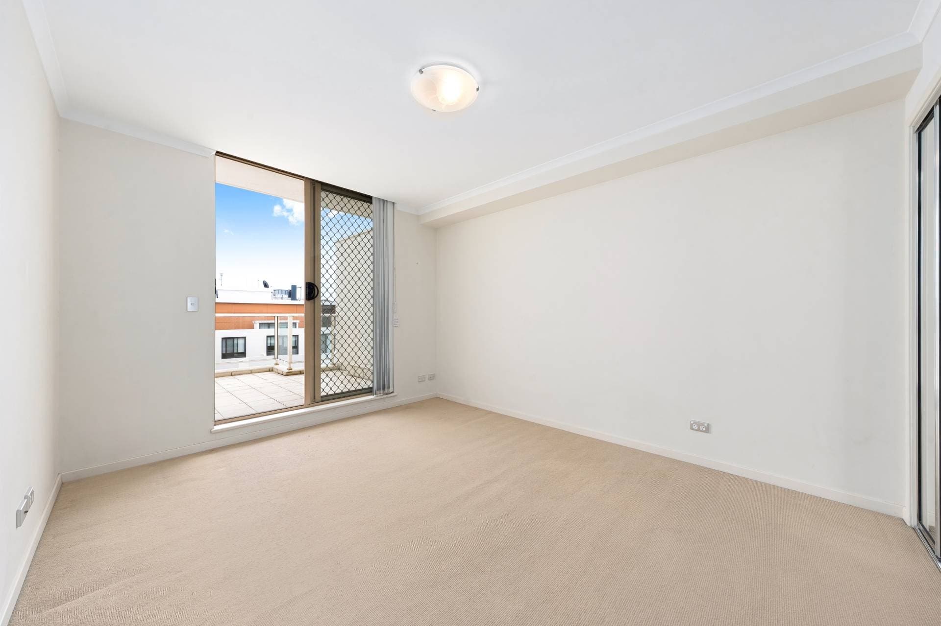 Unit 802, 17-20 The Esplanade, Ashfield - Thumbnail 4