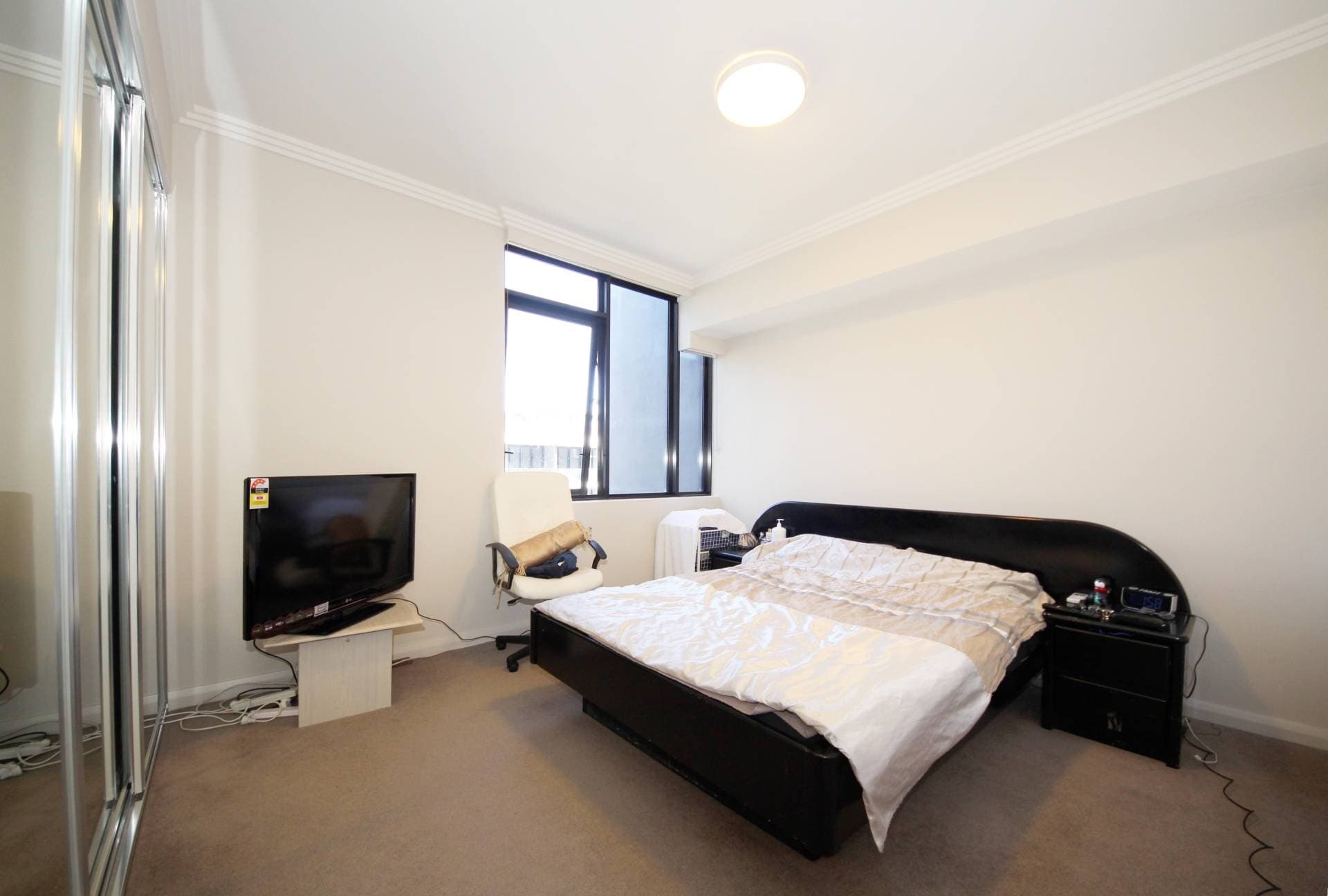 Unit 602, 3 Waterways Street, Wentworth Point - Thumbnail 5