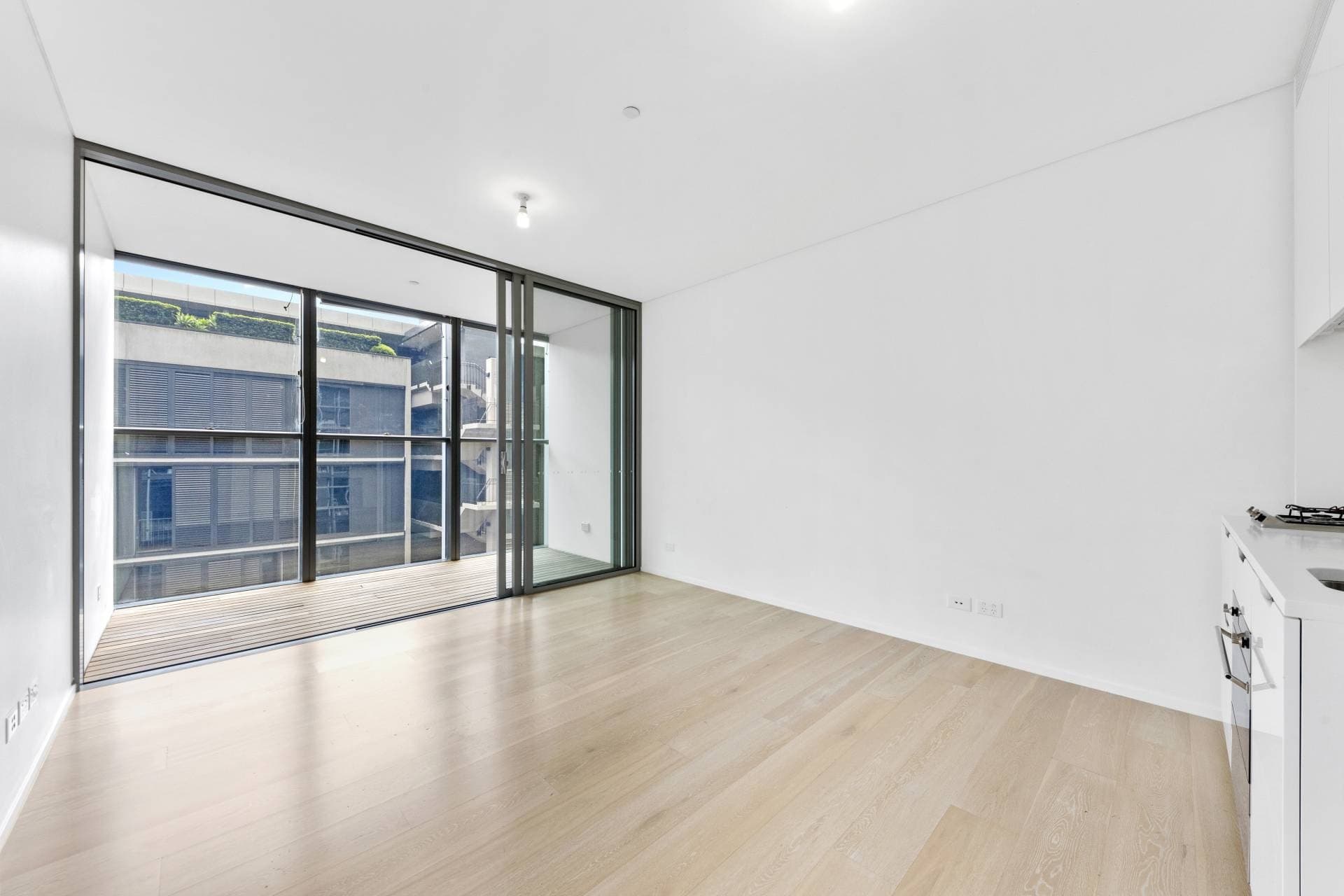 Unit 718, 18 Park Lane, Chippendale - Thumbnail 7