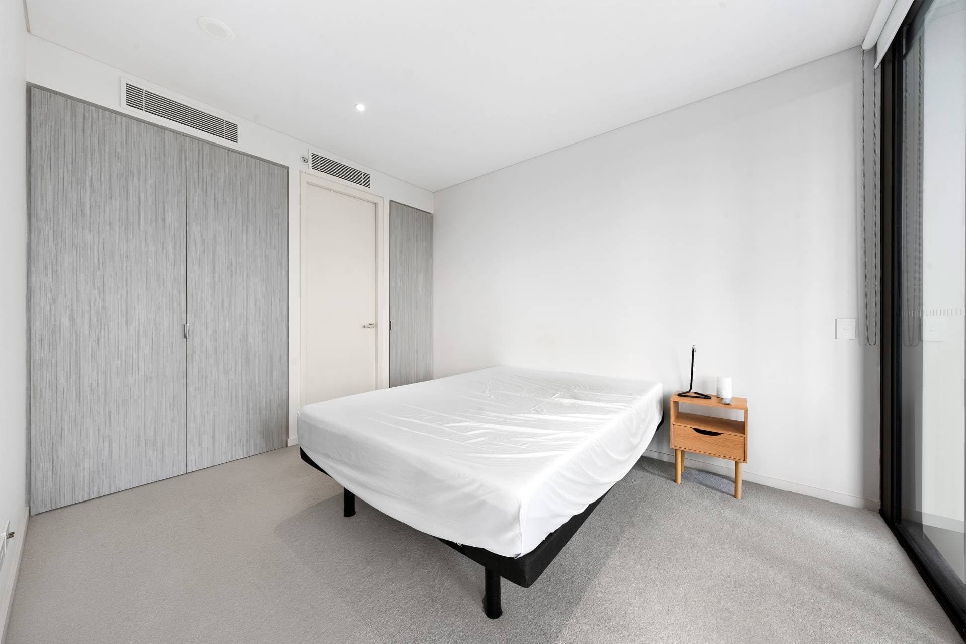1011/211 Pacific Highway, North Sydney - Thumbnail 4