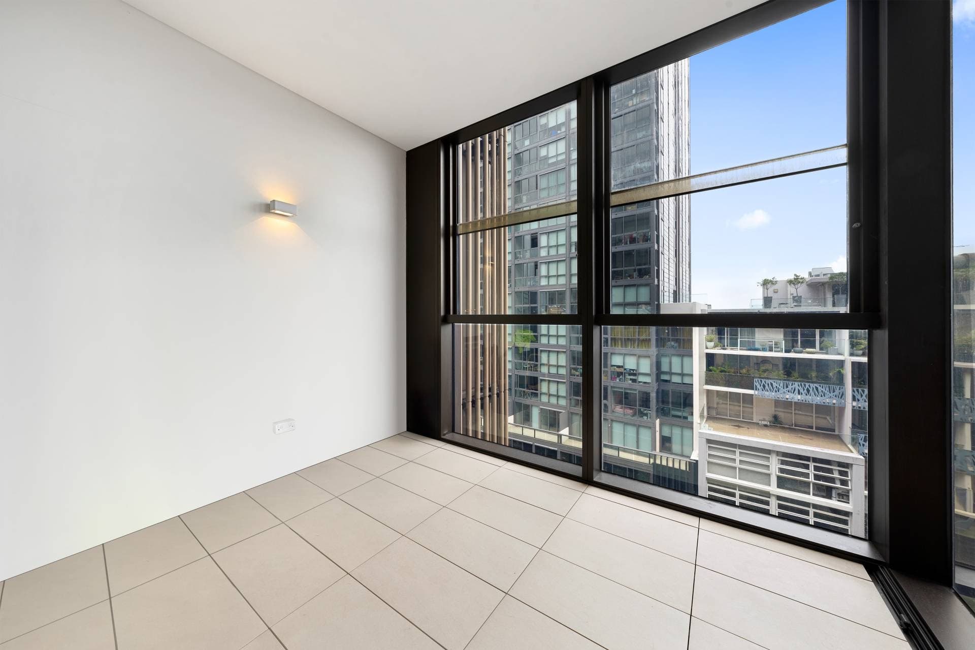 1011/211 Pacific Highway, North Sydney - Thumbnail 8
