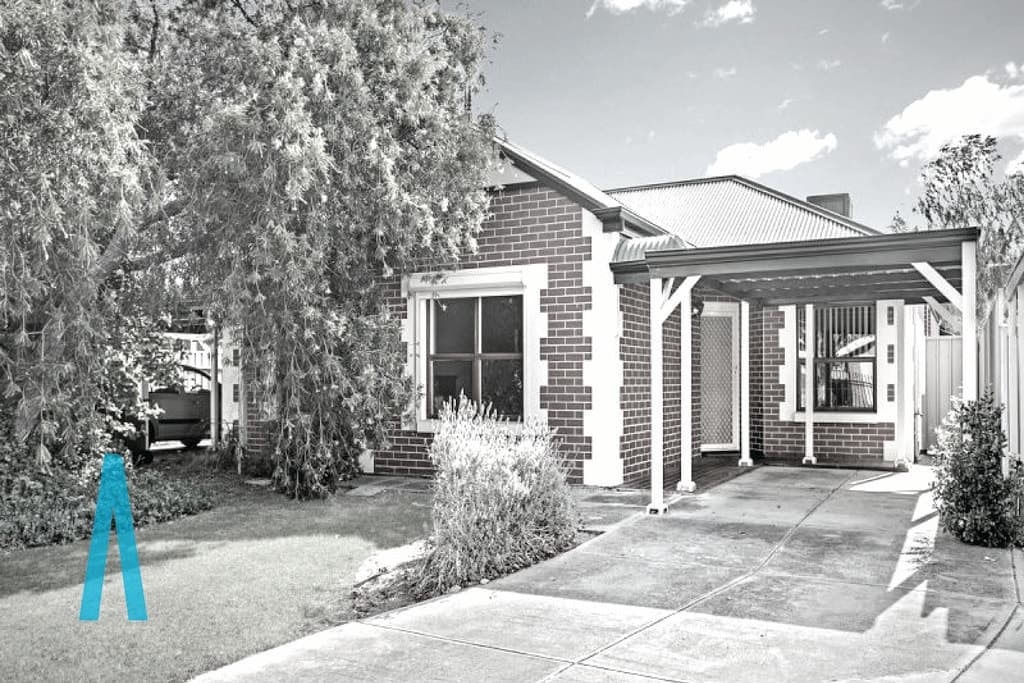 8 Kelvin Street NAILSWORTH, Nailsworth - Image 1