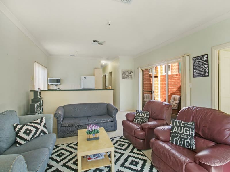 8 Kelvin Street NAILSWORTH, Nailsworth - Thumbnail 4