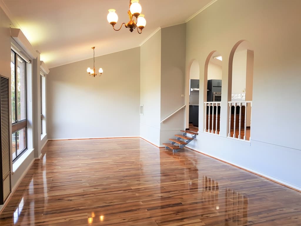16 Greenbank Drive WINDSOR GARDENS, Windsor Gardens - Thumbnail 2