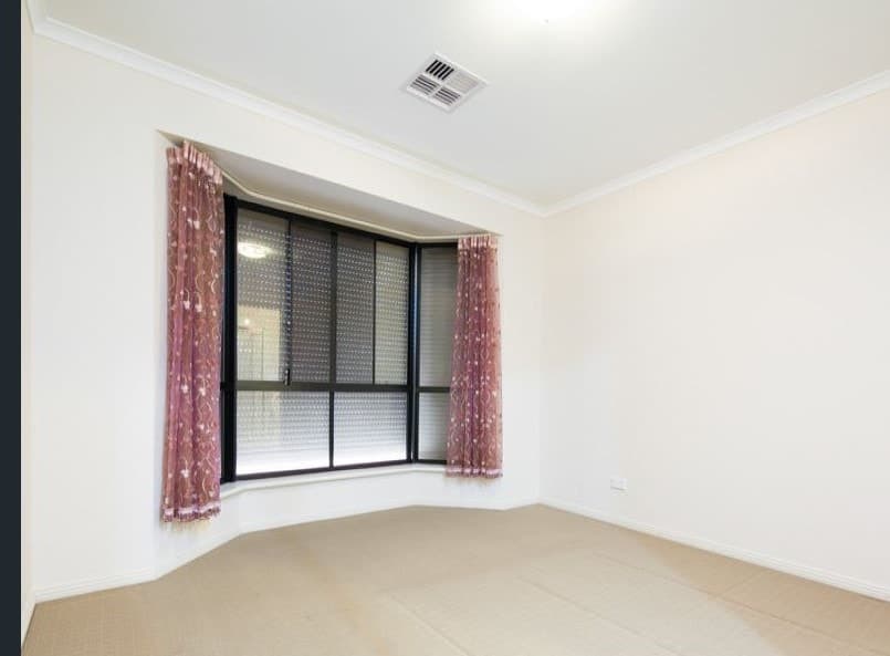 11 Gray Avenue NORTHFIELD, Northfield - Thumbnail 4