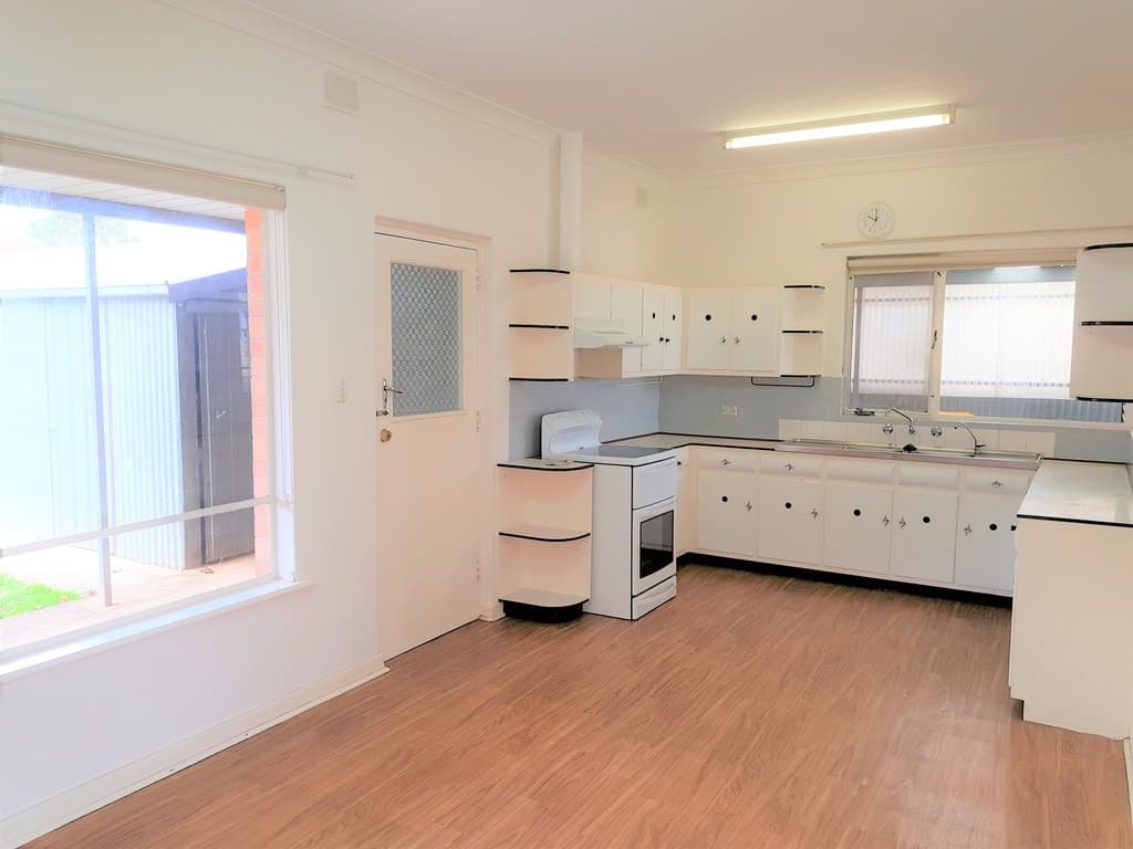66 Alexander Avenue CAMPBELLTOWN, Campbelltown - Thumbnail 4