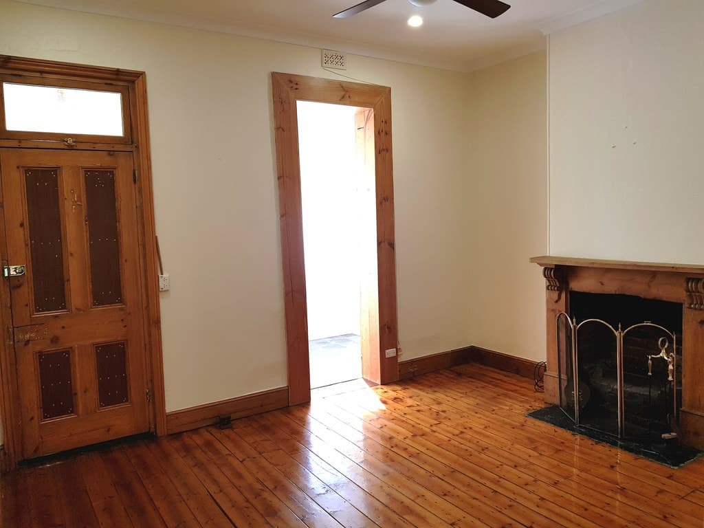 59 Henry Street STEPNEY, Stepney - Thumbnail 2