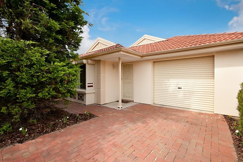 8 Woodland Drive OAKDEN, Oakden - Image 1