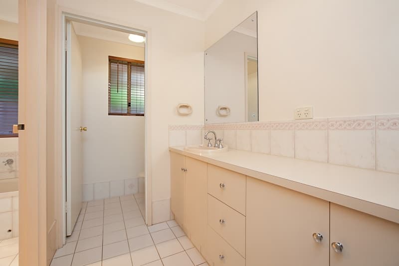 8 Woodland Drive OAKDEN, Oakden - Thumbnail 7