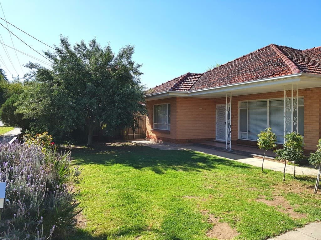 13a Kintore Avenue KILBURN, Kilburn - Thumbnail 2