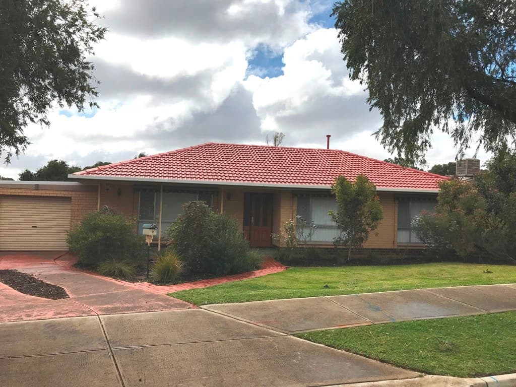 2 Curtin Avenue ST AGNES, St Agnes - Image 1