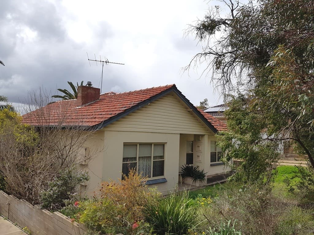 12 Hoods Road NORTHFIELD, Northfield - Image 1