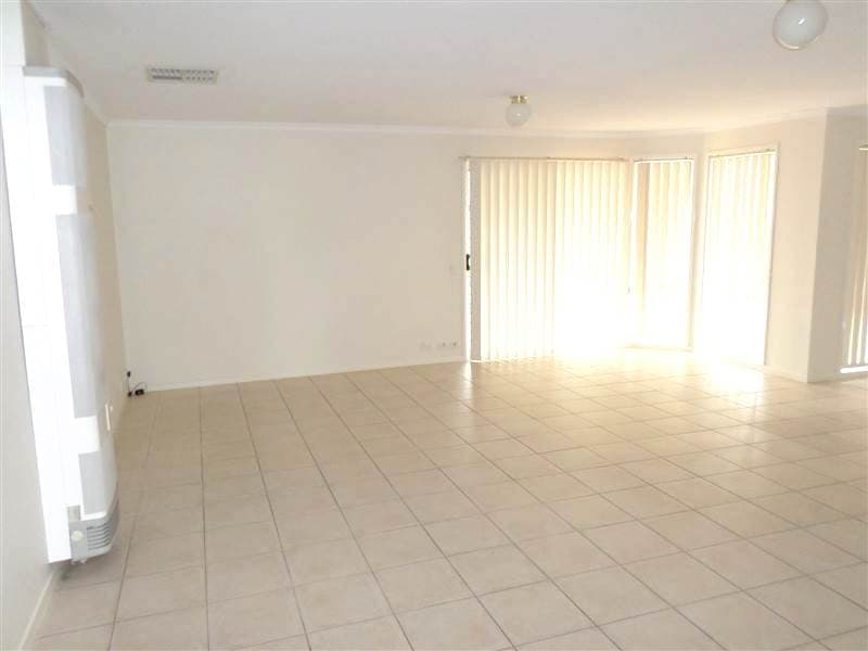 10 Ballendeau Avenue NORTHGATE, Northgate - Thumbnail 3