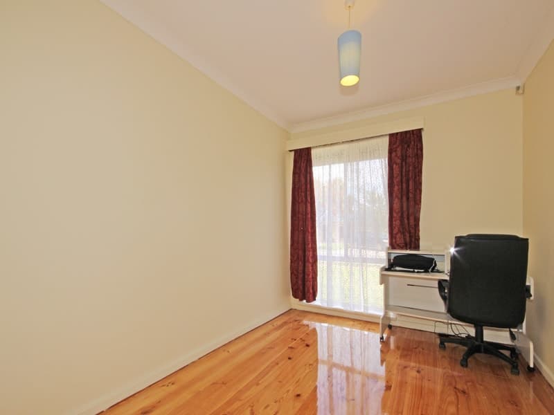 8 Tarana Road HOPE VALLEY, Hope Valley - Thumbnail 4